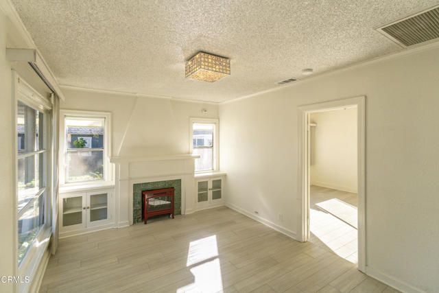 927 N Catalina Avenue, Pasadena, CA 91104