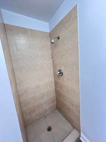 2548 W 71st Street 1F, Chicago, IL 60629