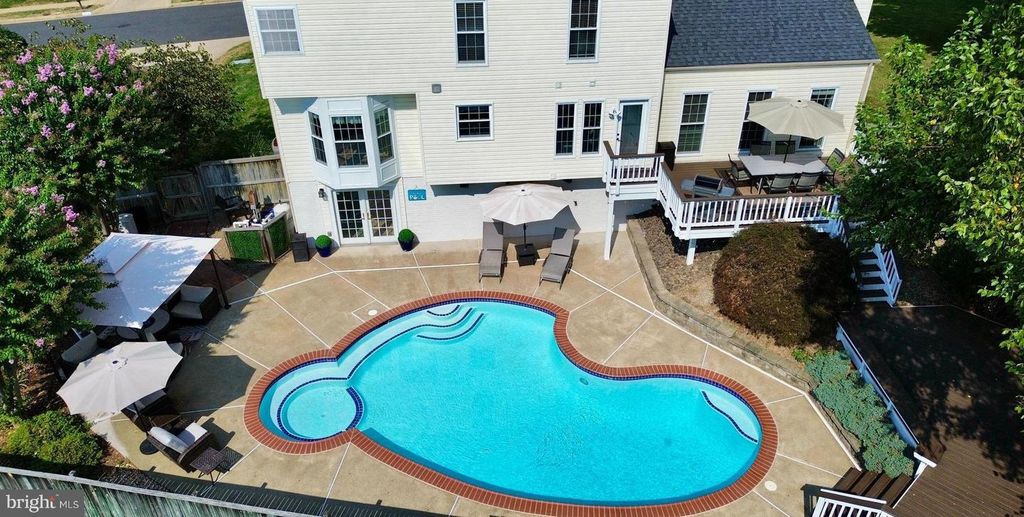 6509 HARVEST MILL CT, Centreville, VA 20121