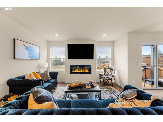 1025 Nw 174TH St, Ridgefield, WA 98642