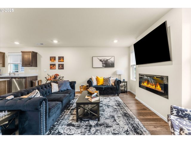 1025 Nw 174TH St, Ridgefield, WA 98642