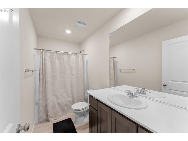 1025 Nw 174TH St, Ridgefield, WA 98642