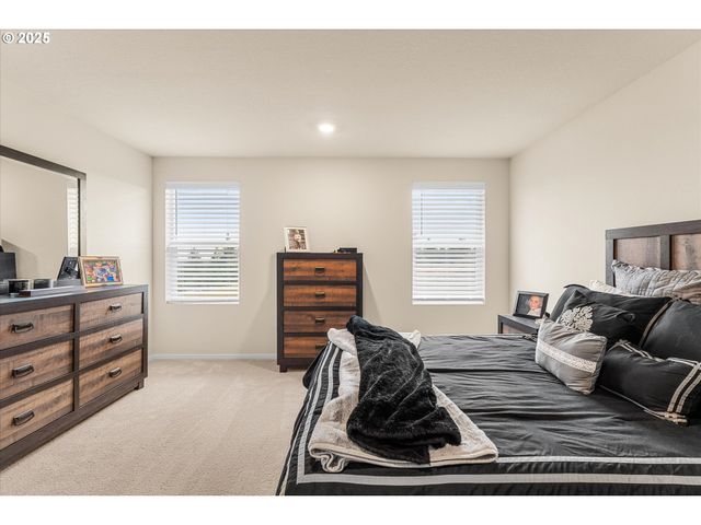 1025 Nw 174TH St, Ridgefield, WA 98642