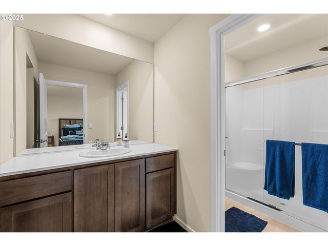 1025 Nw 174TH St, Ridgefield, WA 98642