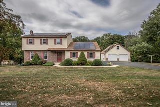190 RED OAK DR, Boyertown, PA 19512