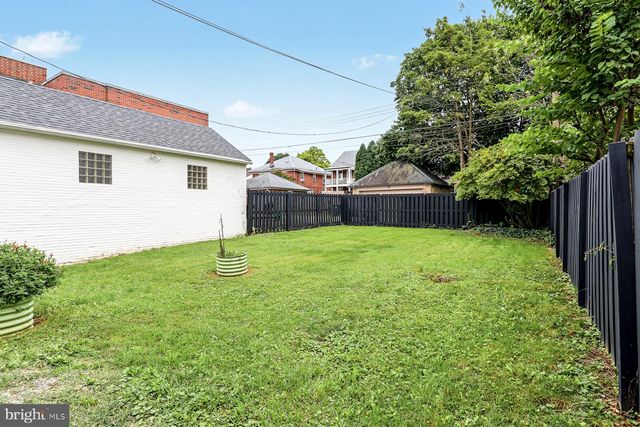 172 SPRINGDALE RD, York, PA 17403