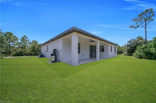 505 E 9TH ST, Lehigh Acres, FL 33972