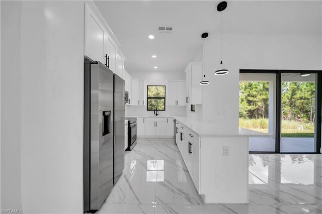 505 E 9TH ST, Lehigh Acres, FL 33972