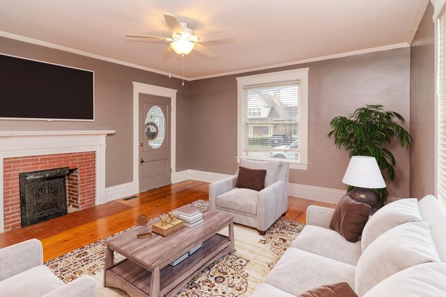 214 S Burns Avenue, Winchester, KY 40391