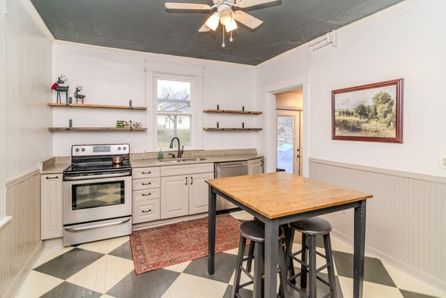 214 S Burns Avenue, Winchester, KY 40391