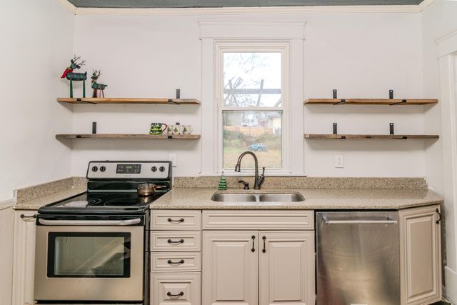 214 S Burns Avenue, Winchester, KY 40391