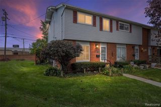 27750 Eastwick Square, Roseville, MI 48066