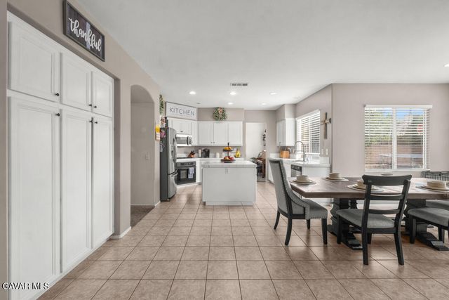 42303 W 59th Street, Lancaster, CA 93536