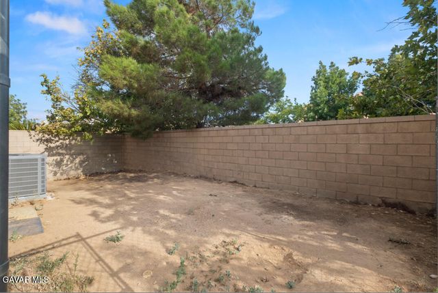 42303 W 59th Street, Lancaster, CA 93536