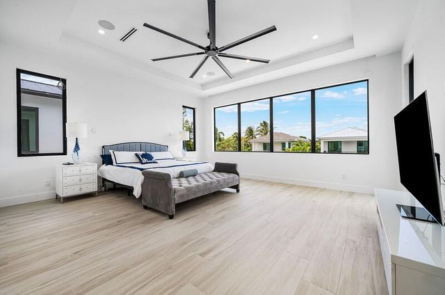239 NE 11th Street, Delray Beach, FL 33444