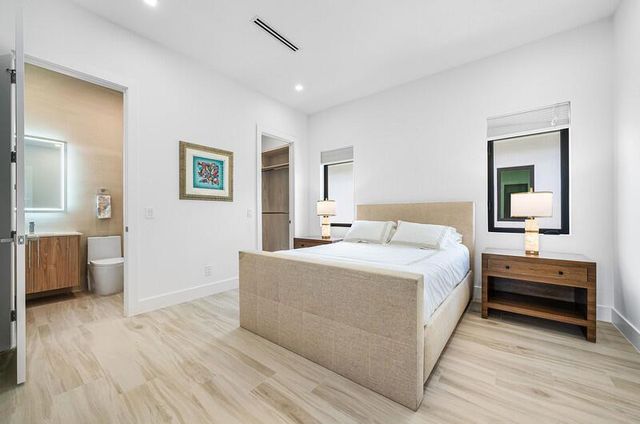 239 NE 11th Street, Delray Beach, FL 33444