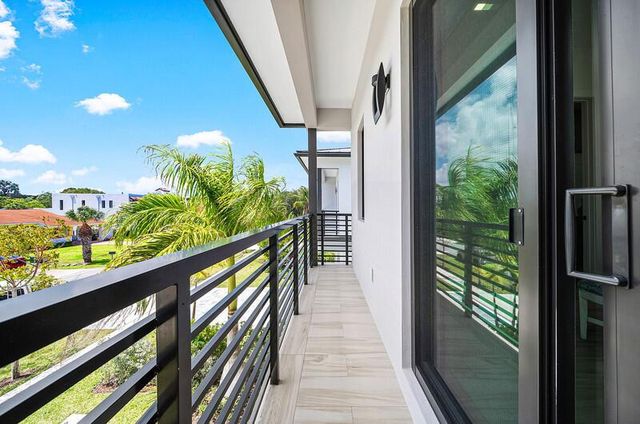 239 NE 11th Street, Delray Beach, FL 33444