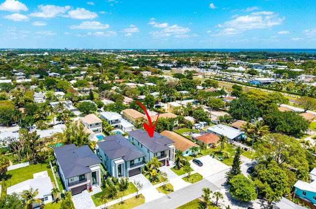 239 NE 11th Street, Delray Beach, FL 33444