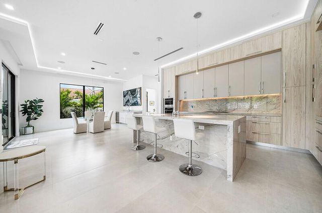239 NE 11th Street, Delray Beach, FL 33444