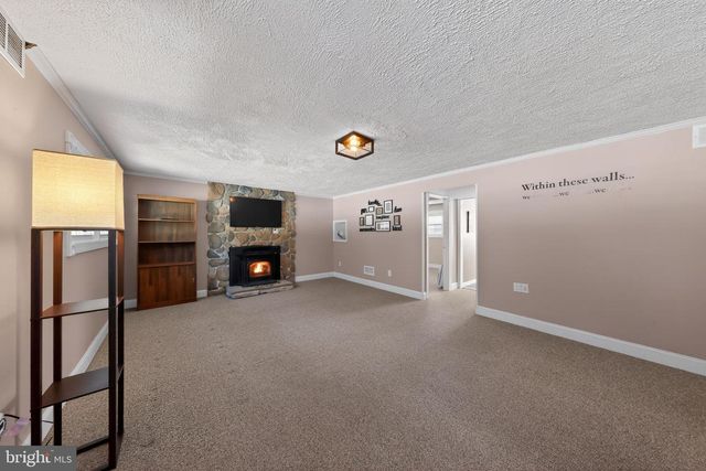 715 OLD DARLEY RD, Claymont, DE 19703