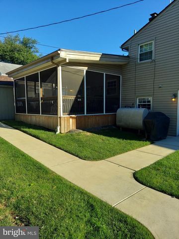 715 OLD DARLEY RD, Claymont, DE 19703