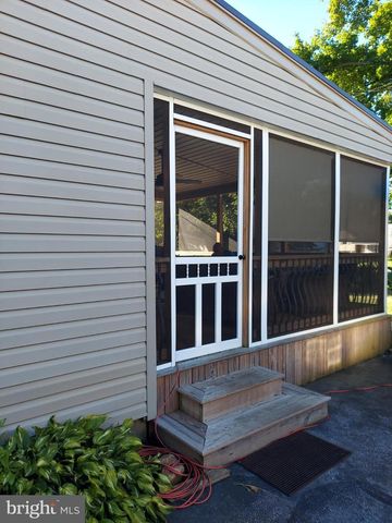 715 OLD DARLEY RD, Claymont, DE 19703