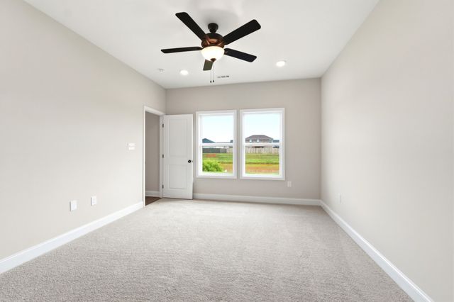 160 Aurora Circle, Fayetteville, TN 37334
