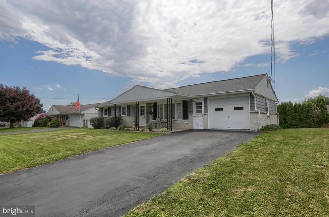 739 SALLY ANN DR, Lebanon, PA 17046