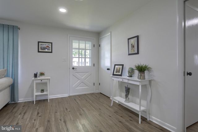 739 SALLY ANN DR, Lebanon, PA 17046