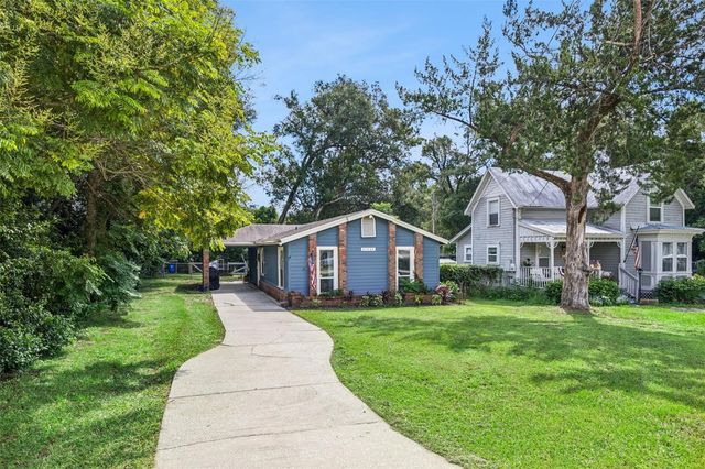 31434 SUMMIT STREET, Sorrento, FL 32776