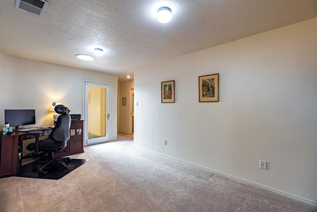 9600 Signal Avenue NE, Albuquerque, NM 87122