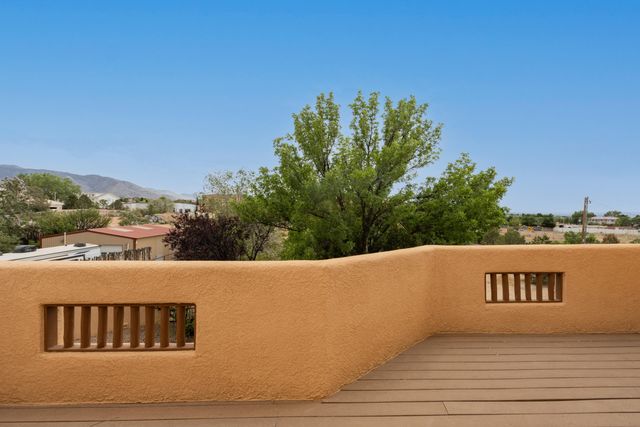 9600 Signal Avenue NE, Albuquerque, NM 87122