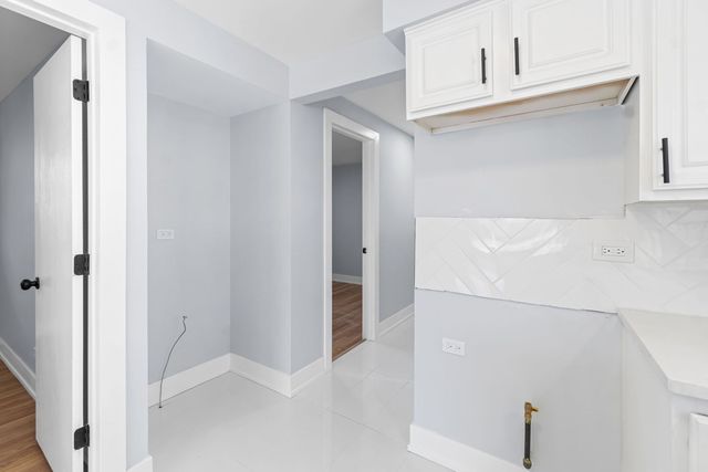 11520 S Aberdeen Street, Chicago, IL 60643