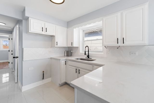 11520 S Aberdeen Street, Chicago, IL 60643