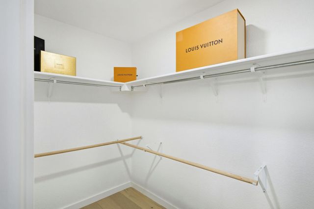 205 N Boone Valley DR, Round Rock, TX 78664