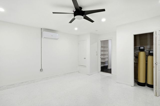 205 N Boone Valley DR, Round Rock, TX 78664