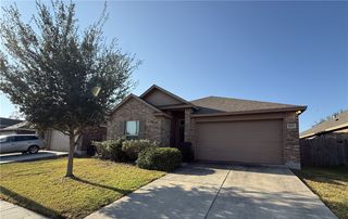 2211 Tallow Dr, Portland, TX 78374