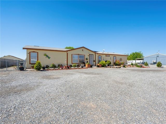 5521 Saddletree Road, Pahrump, NV 89061