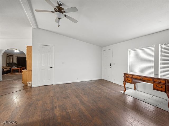 5521 Saddletree Road, Pahrump, NV 89061