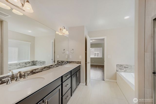 18623 39th Drive SE, Bothell, WA 98012