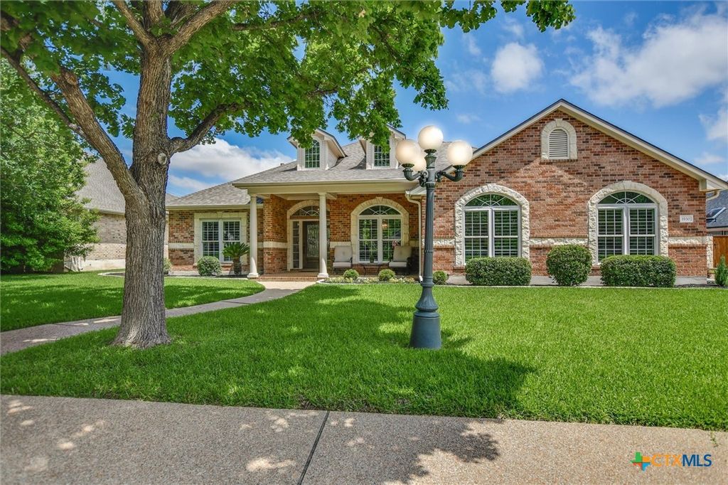 1930 Savannah Drive, Round Rock, TX 78681