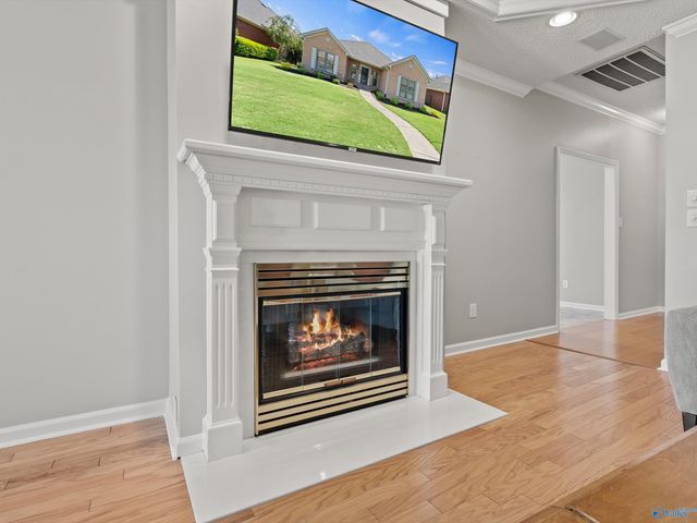 1010 Brookshire Lane SE, Decatur, AL 35601