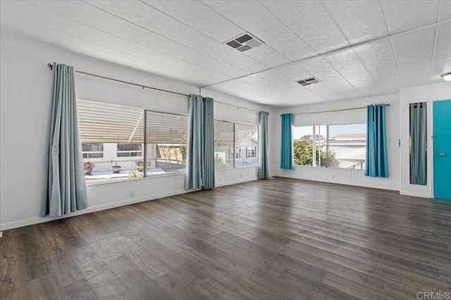 718 Sycamore Avenue 109, Vista, CA 92083