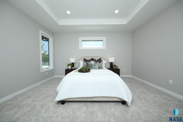 725 S Granite Cir Circle, Tea, SD 57064