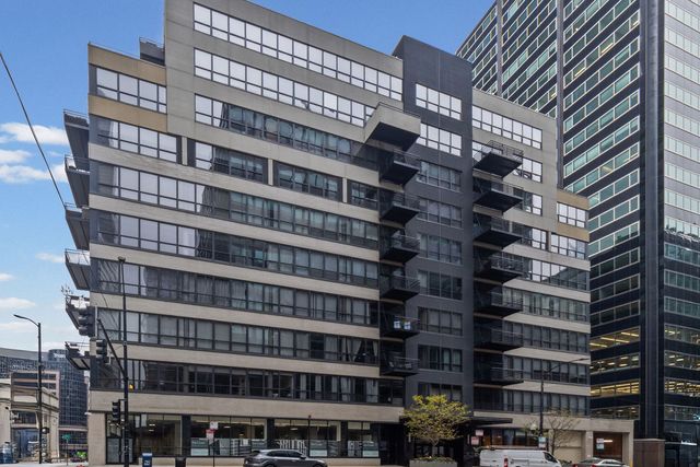 130 S Canal Street 212, Chicago, IL 60606
