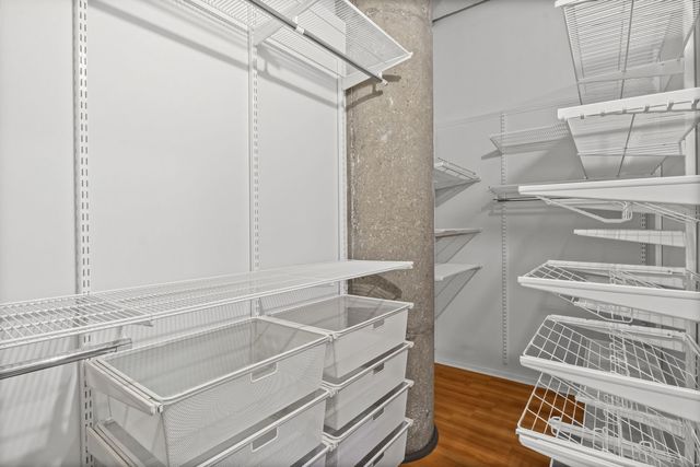 130 S Canal Street 212, Chicago, IL 60606