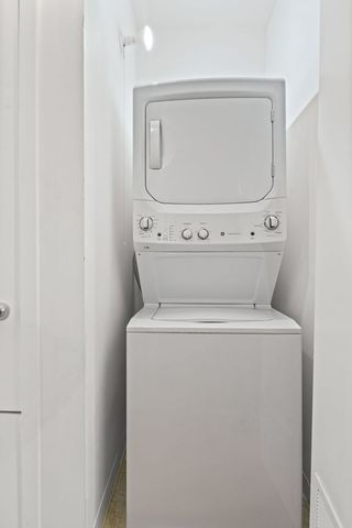 130 S Canal Street 212, Chicago, IL 60606