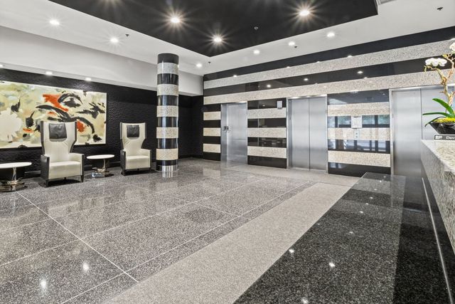 130 S Canal Street 212, Chicago, IL 60606