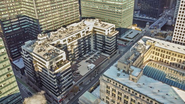 130 S Canal Street 212, Chicago, IL 60606