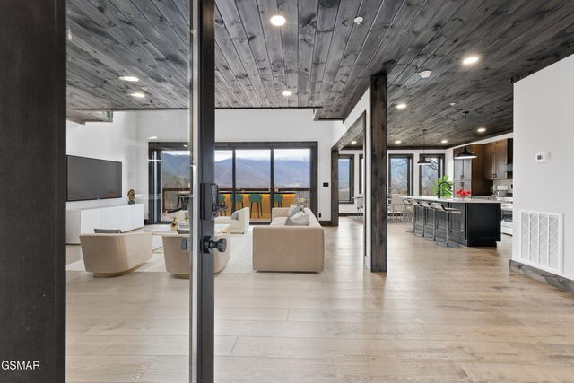 3540 Mountain Tyme Way, Sevierville, TN 37862